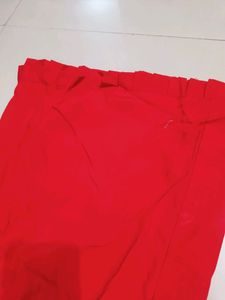 Red peticot With Frills.