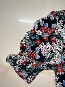 Chic Floral Print Puff Sleeve Top