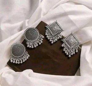 pack of 2 Oxidised Silver Jhumka Earrings
