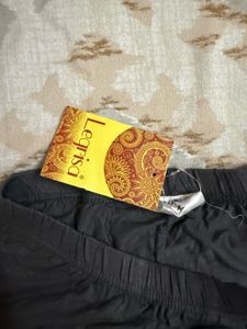 Comfortable Grey Leggings (New)