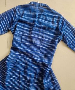 Blue &amp; White printed tunic top