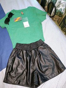(PRICE DROP) Super Cute Leather Shorts