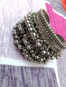 Chunky Silver Toned Bracelet