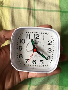 OPRAT Square Alarm Clock
