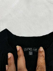 Sleeveless Knit Top