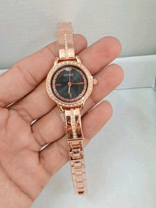GUESS PREMIUM QUALITY LADIES WATCH AT SALE