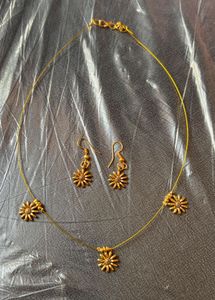 Trending invisible Sunflower Necklace &amp; Earring Se