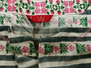 I'm Selling Kurta Sets