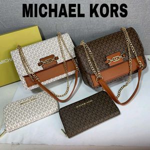 MICHAEL KORS**HEATHER LARGE LOGO SHOULDER BAG*