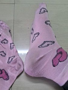Pink Heart Pattern Socks 🧦
