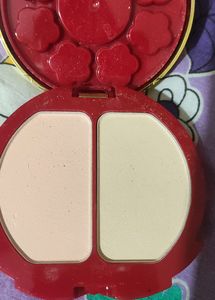 Beautiful 3-in -one Eyeshadow, Highlighter, Lipstick Pallette