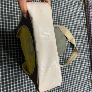 Sleek Gray Laptop Messenger Bag