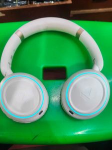 boat Rockerz 480 w White Over-Ear Headphones