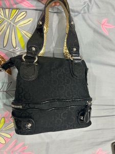 RARE Vintage Guess Black Y2k Shoulder Bag