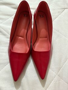 Carlton london kitten heels