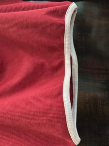 Chic Red Long Sleeve Crop Top