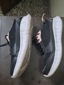 Black Shoes