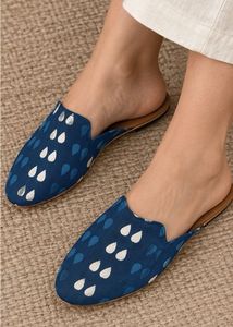 Stylish Blue Print Mules