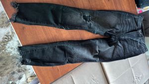 forever 21 Black  high waist Ripped Jea