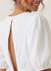 H&amp;M White Puff Sleeve Cropped Top