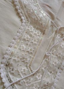 Elegant White Embroidered Kurta