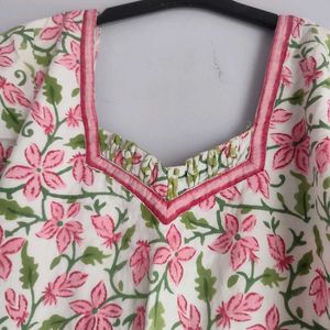 Combo of 2 kurtas with bottom