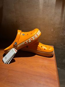 Crocs Classic Sandal: Sunny Yellow