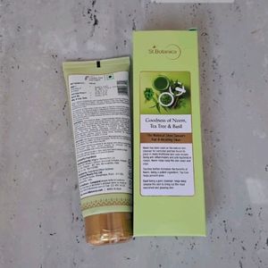 St. Botanica Face Wash