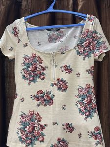 Floral Print Zip Neck Top