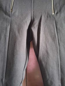 Chic Black Zipper Pants