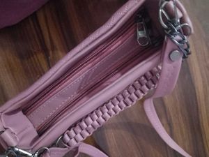 Chic Pink Crossbody Bag❤️