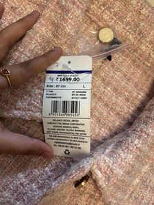 Blush pink textured tweed jacket 💗✨