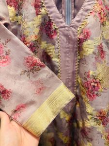 Floral Embroidered Kurti Set
