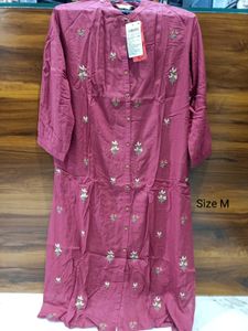 Elegant Maroon Embroidered Kurta