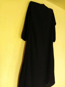 Elegant black abaya