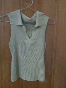 Ribbed Collared Sleeveless Top