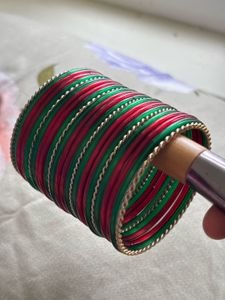 Vibrant Red &amp; Green Bangle Set