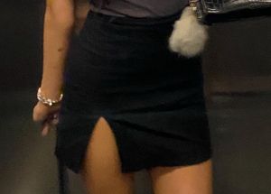 H&M Black Mini Skirt 🖤