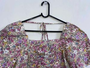 Floral Print Square Neck Top