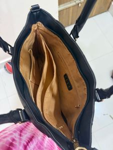Elegant  Black hand Bag