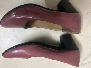 Elegant Mauve Ballerinas