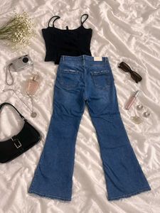 Blue Flare Jeans Outfit
