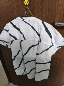 Gia Curves by Westside White Abstract Stripe Cotto