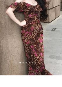 Chic Floral Off-Shoulder Midi Dress