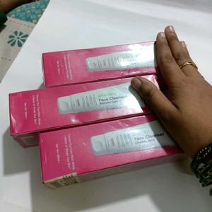 Cosmo AHA-10% Face Cleanser (1 pcs)