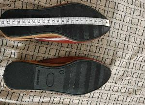 Embroidered Brown Jutti Style Flats