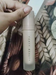 Fenty Beauty Pro Filt'r Instant Retouch Primer
