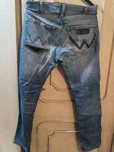 Light Wash Denim Jeans