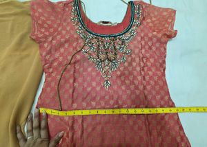 kurta and dupata
