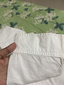 oversize shirt it’s in good condition